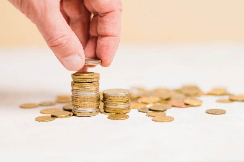hombre negocios calculando dinero 23 2148148353